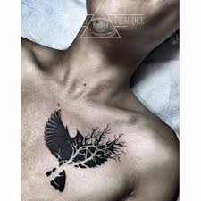 Although big bird tattoos look more intricate, especially if you have chosen a bird breed with lots of feathers, a lot of people prefer small bird tattoos because they think these look nicer on the skin. Black Bird Tattoo On The Chest