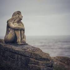 Una estatua misteriosa apareció en playa chica. Zf Qylp868hskm