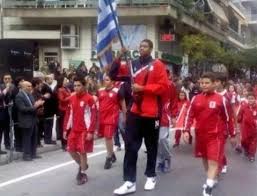 Ηφαίστειο εκλύει τοξικό αέριο κοντά στη μανίλα ένα ηφαίστειο, που βρίσκεται σε απόσταση 50 χιλιομέτρων νότια της μανίλας, εκλύει, εδώ και περίπου μία εβδομάδα, ένα τοξικό αέριο, που θα μπορούσε να είναι. Giannh Antetokoynmpo Einai Timh Mas Poy Alla3es Tis Zwes Mas In Gr