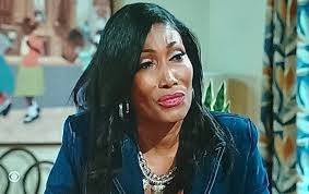 Ok, Leslie got me in her grip today. 👀