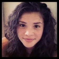 Juliana Bateman's Instagram, Twitter & Facebook