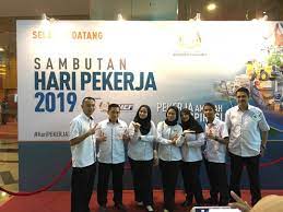 Sehubungan itu, bagi menggambarkan pengiktirafan kepada jasa guru, pada 16 mei setiap tahun, kementerian tarikh dan lokasi sambutan hari guru peringkat kebangsaan 2019. Sambutan Hari Pekerja 2019 Sederhana Dan Penuh Kemeriahan Malaysia Aktif