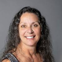 Shawna Davies's Instagram, Twitter & Facebook