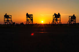 The last day of the month is 14 hours, 21 minutes, so the length of the days gets 43 minutes shorter in july 2021. Best Berlin Sunset Spots Awesome Berlin