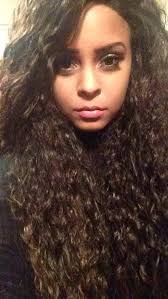 Hiii! I'm Ellie, 21 y/o and currently takin a break from schooling to be an  in-home caregiver for old people + to care for my nana as well I am very  clean,