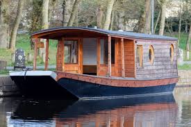 Pin By Steven On Toue Cabanee Boat Building Wooden Boat Plans House Boat