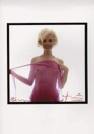 The official website for marilyn monroe. Bert Stern Marilyn Monroe Nackt Im Faszienschal Auctionlab