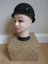 AUTHENTIC VINTAGE Designer RENE MICHAEL Mod Hat 1960's box Saks GREAT  CONDITION!
