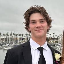 As the last few grapes were pressed and the cellar doors closed, my time as  a Production Intern at Sextant Wines has wrapped up. This role was an  incredible experience testing my