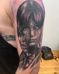 Dylan Deering's Instagram, Twitter & Facebook