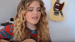 Sube sus canciones a Youtube y Warner la ficha con 18 años