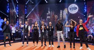 La soirée d'anniversaire 100ème de l'émission culte «vendredi, tout est permis» continue. Vendredi Tout Est Permis Bruno Guillon Christophe Neaugrand Cartman Charlotte Namura Leila Ben Khalifa Ahmed Sylla Et Jarry Toutelatele
