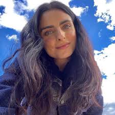 C'est dans cette ville de la drôme où l'artiste peintre, sculpteur, céramiste, galeriste formateur exerce son art. Aislinn Derbez Rompe El Silencio Sobre Caso De Ricardo Ponce Estilo Musa Celebridades