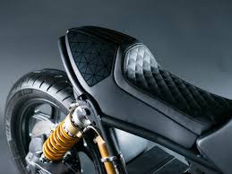 Caferace.it leader nella vendita di accessori e ricambi moto custom e cafè racer. Bmw K100 K1100 K75 Rear Fairing With Seat Bmw K100 Cafe Racer Bikes Custom Cafe Racer