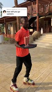 Waiter Skating Skills at Chinese Hotels