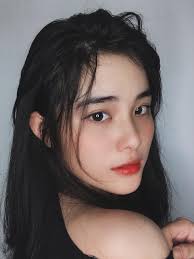 فتيات جميلات للدردشة معهن على مدار 24 ساعة