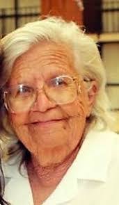 Nora Bragg's Instagram, Twitter & Facebook