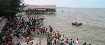 636 likes · 4 talking about this · 2,329 were here. Objek Wisata Pantai Cermin Lokasi Favorit Wisatawan Lokal