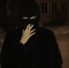 Oi E A Hannah Hannah Baker Adli Kullanicinin Maskeli Panosundaki Pin Fotografcilik Fotograf Galeri