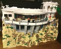 Tony Stark S Workshop Malibu Mansion Exterior Progress Lego Mansion Lego House Malibu Mansion