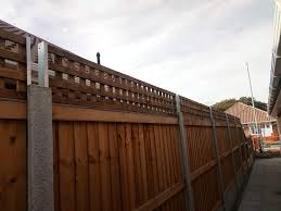 Remove the top rails (horizontal connectors) and any gates. Postfix Trellis Fence Height Extension Arms Value Pack Of 5 Pairs No Trellis Included Amazon Co Uk Garden Outdoors
