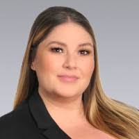 Jennifer Bernhardt's Instagram, Twitter & Facebook