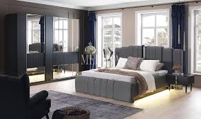 bed room panosundaki pin