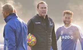 I created my own course studies with the . Everton Caretaker Manager Duncan Ferguson Urges Players To Roll Up Their Sleeves And Fight Daily Mail Online