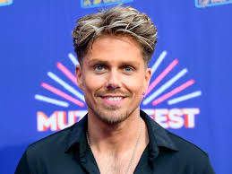 Phil Collins en Genesis verkopen rechten van hun muziek voor 300 miljoen  dollar