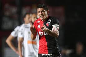 Los mejores tableros de leo pulga rodriguez bogantes. El Pulga Rodriguez A Uruguay