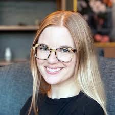 Marissa Sanford's Instagram, Twitter & Facebook