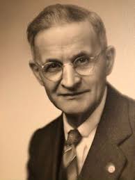 Gilbert A. Larsen Sr. (1875-1961)