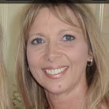 Carlene Estes's Instagram, Twitter & Facebook