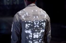 Mercedes Pilot Suit Technologie Portable Textile Intelligent Et Mode