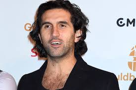 De snakker om stort og smått, og om selve livet. Efva Attling Josef Fares Jan Fares Hank Von Helvete Christine Koht Evan Ratliff Donkeyboy Linnea Dale 2010
