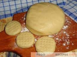 Pasta Di Sabbia Con Panna Acida