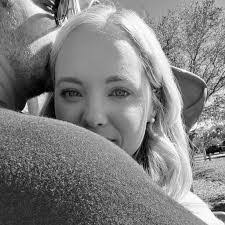 Ruth Calero's Instagram, Twitter & Facebook