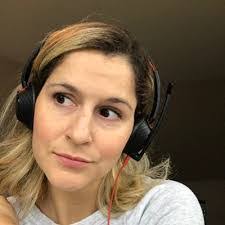 Lizzie Cross's Instagram, Twitter & Facebook