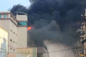 0:32 glory 昭和cm チャンネル 8 805 просмотров. æ—©ä¸Šè‚¡åƒ¹é‡æŒ« ä¸‹åˆå» æˆ¿ç‡'äº† ä»Šå¹´æœ€ç´…çš„pcbè‚¡ æ¬£èˆˆå†å—ç¥èžä¹‹ç½ é¢¨å‚³åª'