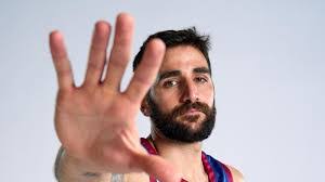 Derrick Obasohan's Instagram, Twitter & Facebook