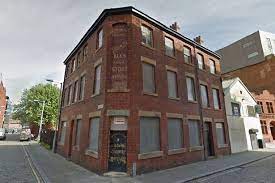 Das schloss steht auf dem leicht zu verteidigenden basaltkegel eines erloschenen vulkans. Historic Ancoats Pub The Edinburgh Castle Is Reopening Manchester Evening News