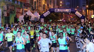 The standard chartered kl marathon will return in 2018 to its spiritual home in dataran merdeka on the 8th of april. Standard Chartered Kl Marathon 2014 Over 35 000 Runners Gave Kuala Lumpur A Great Reason To Cheer