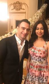 Jun 28, 2021 · شيرين عبد الوهاب حسمت الجدل حول الشائعات عن علاقتها بزوجها حسام حبيب، وذلك بعد جدل وأزمة التسجيل المتداول على مواقع التواصل عن خلافاتهما، ونشرت تسجيل صوتي لها على حسابها بتويتر علقت به على الأزمة. ÙÙŠØ¯ÙŠÙˆ Ø´ÙŠØ±ÙŠÙ† ØªÙ†Ù‚Ù„ Ø­ÙÙ„ Ø²ÙØ§ÙÙ‡Ø§ Ø¹Ù„Ù‰ Ø­Ø³Ø§Ù… Ø­Ø¨ÙŠØ¨ Ù…Ø¨Ø§Ø´Ø±Ø© Ø¹Ù„Ù‰ Ø§Ù†Ø³ØªÙ‚Ø±Ø§Ù… Ø´Ø§Ù‡Ø¯ÙˆØ§ Ø±ÙˆÙ…Ø§Ù†Ø³ÙŠØªÙ‡Ù…Ø§ Ù…Ø¬Ù„Ø© Ù‡ÙŠ
