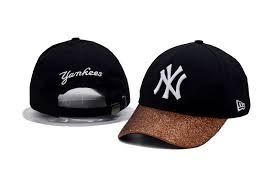 Black And Gold New York Yankees Hat Men S Women S New York Yankees Shimmer Shine Brim Baseball Adjustable Hat Black Gold White New York Yankees Yankees Hat Yankees