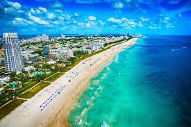 Andrew on a white field; Ausflugsziele In Florida Check24 Reisewelt