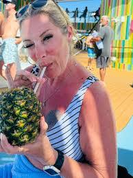 Becky Ruble's Instagram, Twitter & Facebook