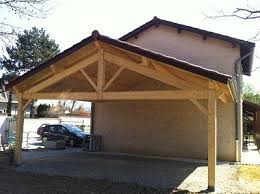 Auvent Bois Charpente Traditionnelle Poteaux Contre Colles Et Differents Pans Ports De Voiture Abri Voiture Diy Dessins Carport