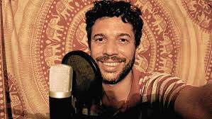 Tiago Mocoto Aposta Em Embalagens Diferenciadas Para Exaltar A Musica Dele