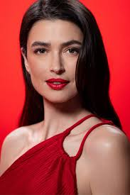 ISABELLE KIRA & IRIS CEKUS