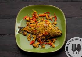 Pesmol ikan mas ini memang cocok dinikmati bersama seluruh keluarga. Rasamasa Pesmol Ikan Mas